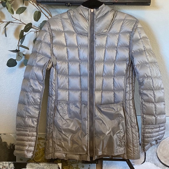 Vince Camuto NWOT Hooded Puffer Coat - Picture 4 of 8